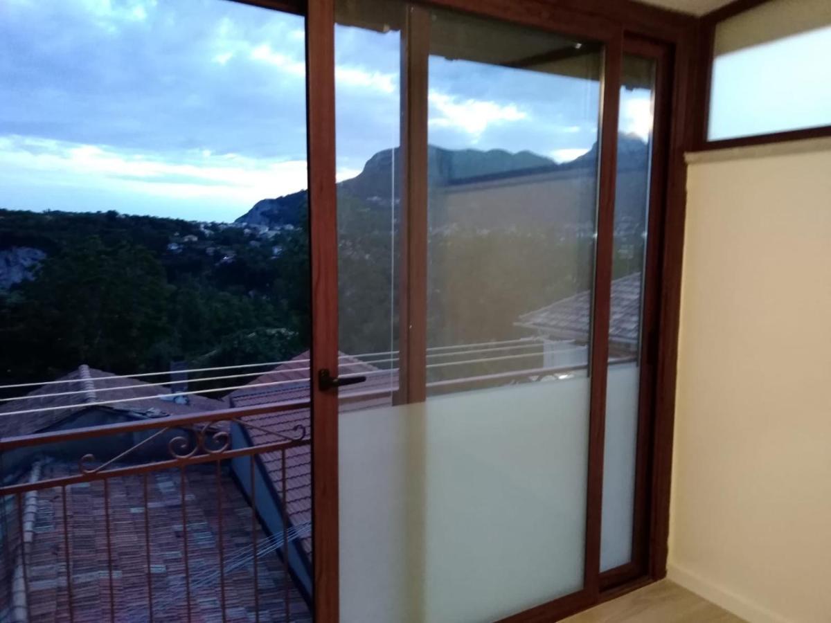 Casa Vacanze Mareluna Аджерола Экстерьер фото